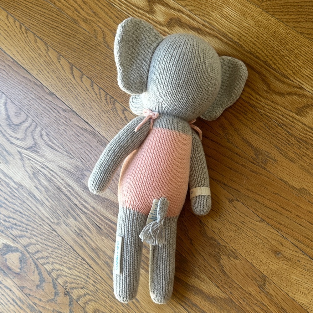 Cuddle & Kind Elephant NWOT - Picture 4 of 4